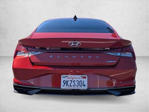 Used 2021 Hyundai Elantra Limited w/ Cargo Package image 7