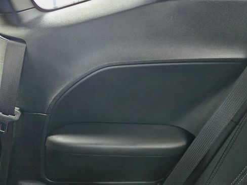 Used 2019 Dodge Challenger SXT RWD image 42