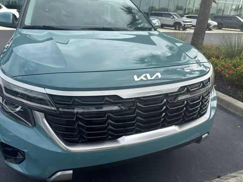 Used 2026 Kia Seltos EX FWD image 5