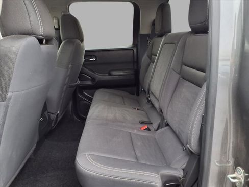 Certified 2023 Nissan Frontier SV image 22