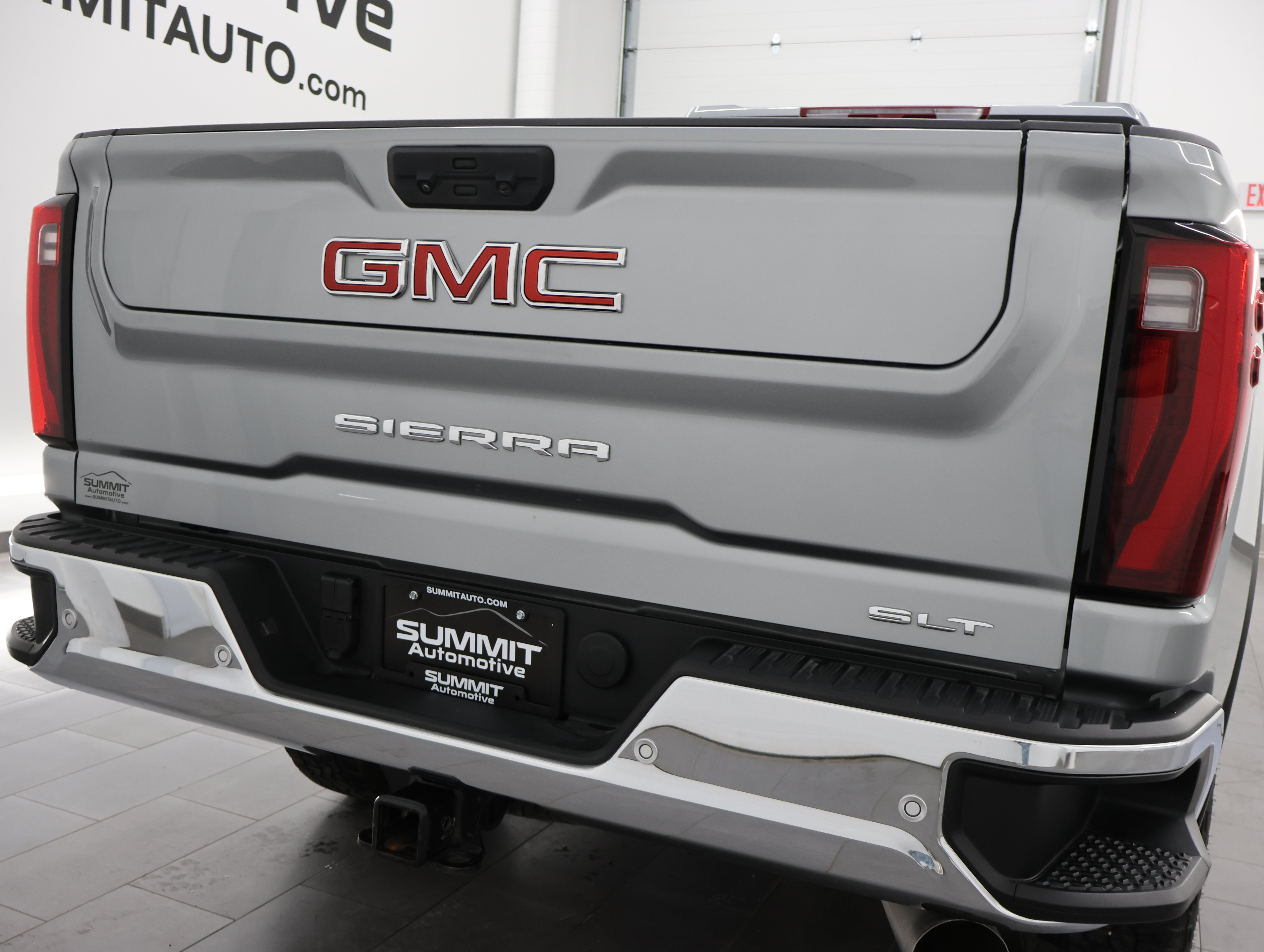 Used 2025 GMC Sierra 2500 SLT w/ SLT Premium Package AWD/4WD image 39
