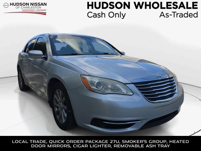 Used 2012 Chrysler 200 Touring FWD 360° Tour