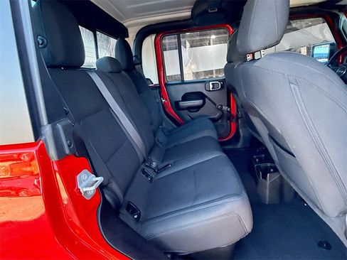 Used 2023 Jeep Gladiator Sport w/ Trailer Tow Package image 28