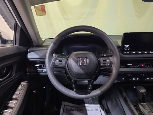 Used 2024 Honda Accord EX image 11