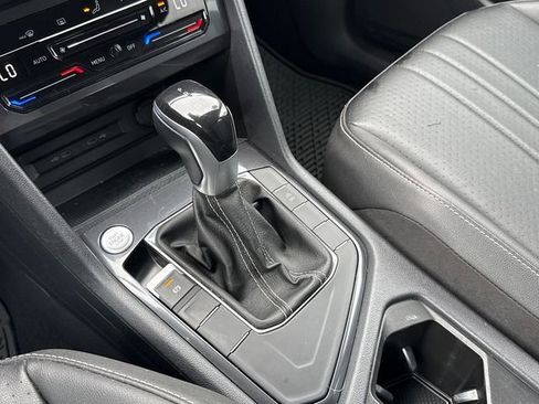 Certified 2023 Volkswagen Tiguan SE image 31