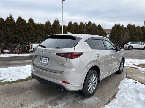 Used 2024 MAZDA CX-5 AWD 2.5 S w/ Select Package image 3