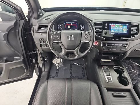 Used 2023 Honda Passport TrailSport image 27