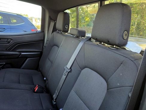 Used 2025 Chevrolet Colorado Trail Boss image 31