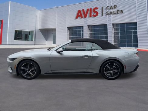 Used 2025 Ford Mustang Premium RWD image 2