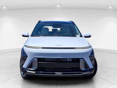 New 2026 Hyundai Kona Limited FWD image 2