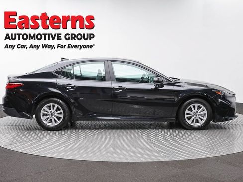 Used 2025 Toyota Camry LE FWD image 4