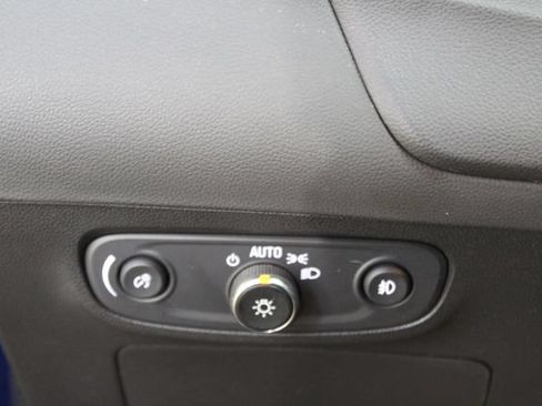 Used 2023 Buick Encore GX Preferred w/ Cold Weather Comfort Package FWD image 15