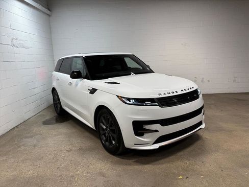New 2025 Land Rover Range Rover Sport Dynamic SE image 4