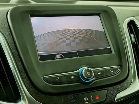 Used 2023 Chevrolet Equinox LT w/ Driver Convenience Package image 17