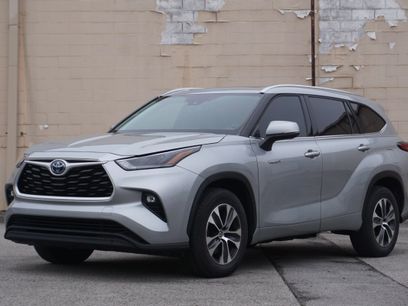 Used 2021 Toyota Highlander XLE