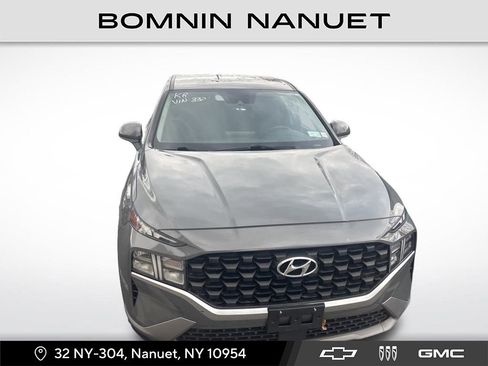 Used 2021 Hyundai Santa Fe SE image 1