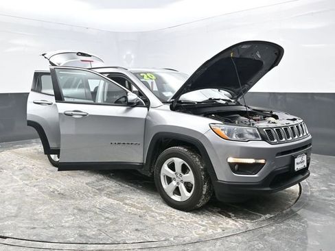 Used 2020 Jeep Compass Latitude image 40