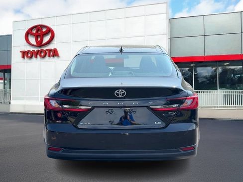 Used 2025 Toyota Camry LE FWD image 5