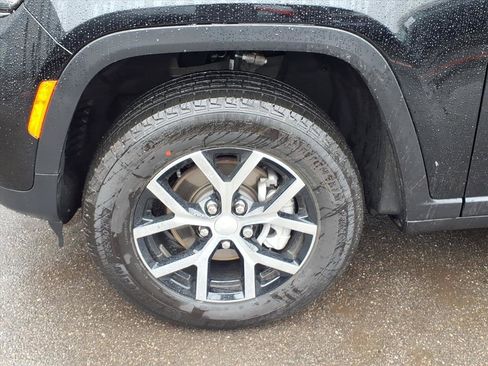 Used 2025 Jeep Grand Cherokee Limited image 74