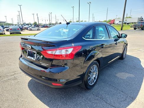 Used 2014 Ford Focus Titanium FWD image 4