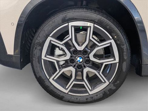 New 2026 BMW X1 xDrive28i image 10