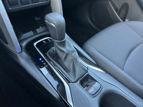 Used 2024 Toyota Corolla Cross LE w/ Moonroof Package image 26