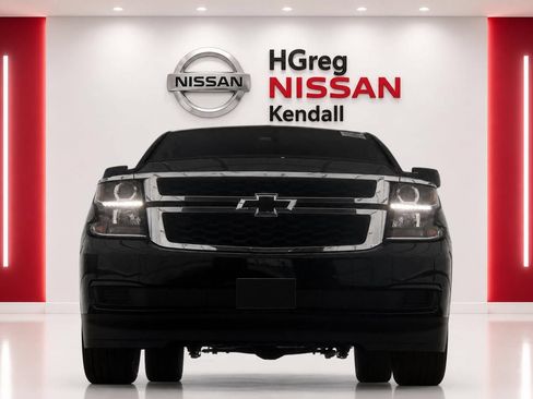 Used 2018 Chevrolet Suburban LT AWD/4WD image 5
