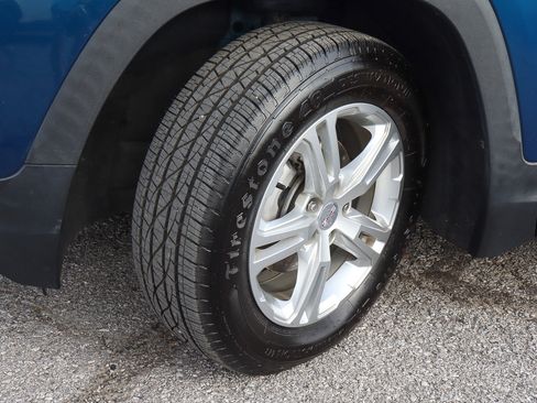 Used 2020 GMC Terrain SLE w/ Driver Convenience Package image 18