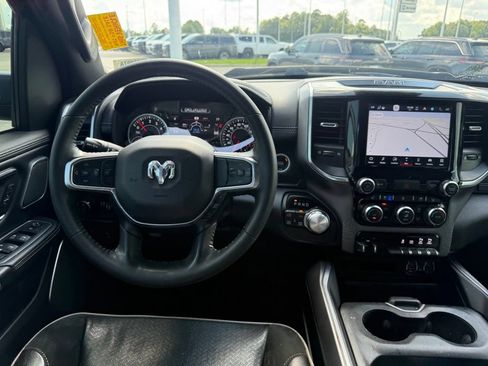 Used 2022 RAM 1500 Laramie AWD/4WD image 6