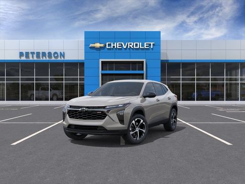 New 2026 Chevrolet Trax RS w/ Sunroof Package FWD image 9