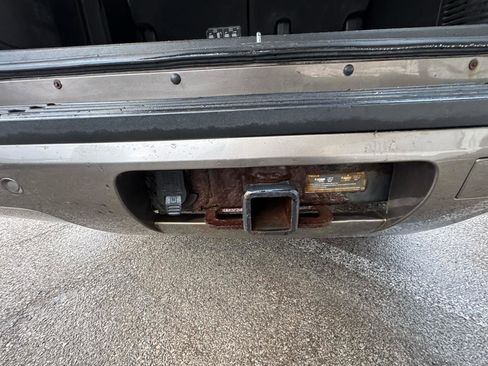 Used 2013 GMC Yukon XL SLT image 26