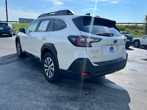 Used 2023 Subaru Outback Premium AWD/4WD image 6