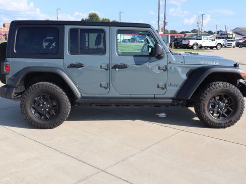 Used 2025 Jeep Wrangler Unlimited Sport S 4xe AWD/4WD image 4
