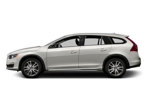 Used 2016 Volvo V60 T5 Cross Country AWD/4WD image 3
