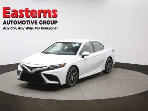 Used 2024 Toyota Camry SE image 54