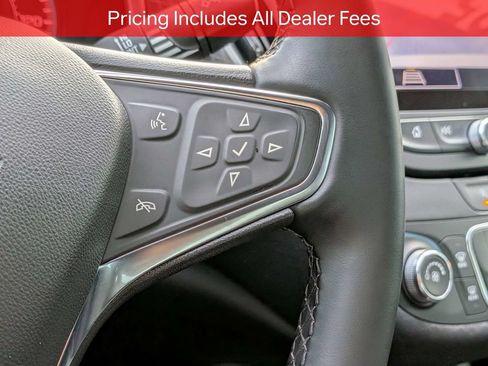 Used 2025 Chevrolet Malibu RS FWD image 25