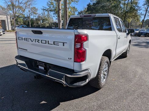 Used 2021 Chevrolet Silverado 1500 LT w/ Z71 Off-Road Package image 4