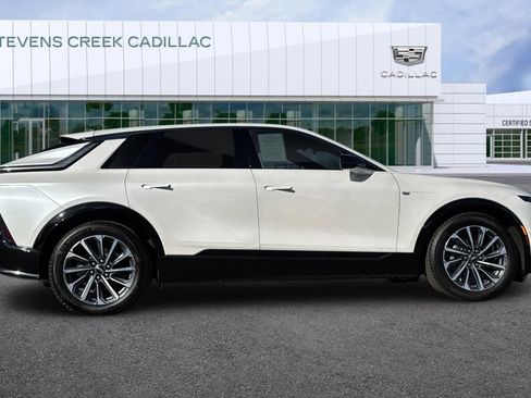 Certified 2024 Cadillac Lyriq Sport image 2