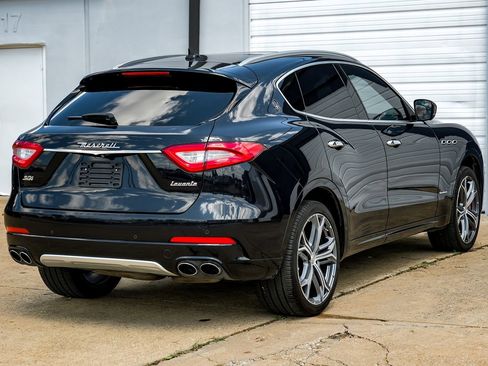 Used 2019 Maserati Levante S GranLusso image 10