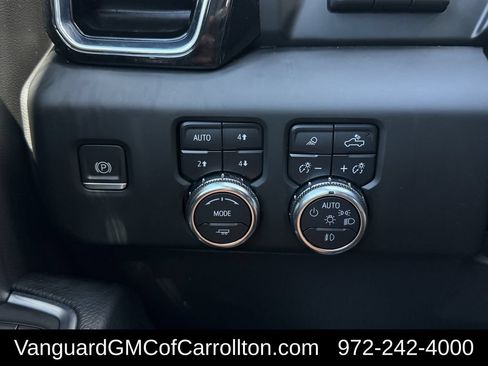 Used 2024 GMC Sierra 1500 Denali w/ Technology Package AWD/4WD image 24