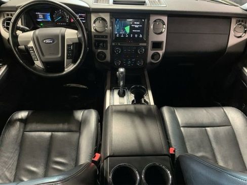 Used 2017 Ford Expedition Limited AWD/4WD image 18