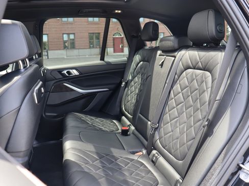 Used 2024 BMW X5 xDrive40i w/ Premium Package AWD/4WD image 15