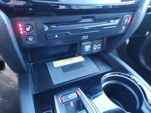 Used 2022 Honda Pilot Black Edition image 25