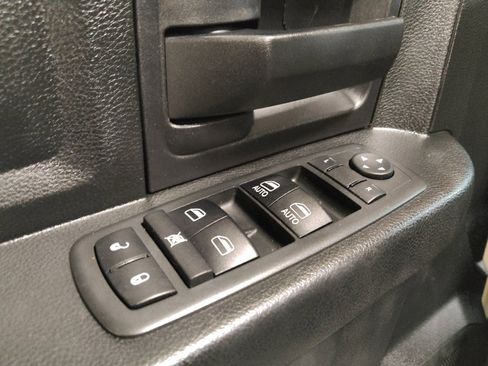 Used 2018 RAM 1500 Tradesman AWD/4WD image 27
