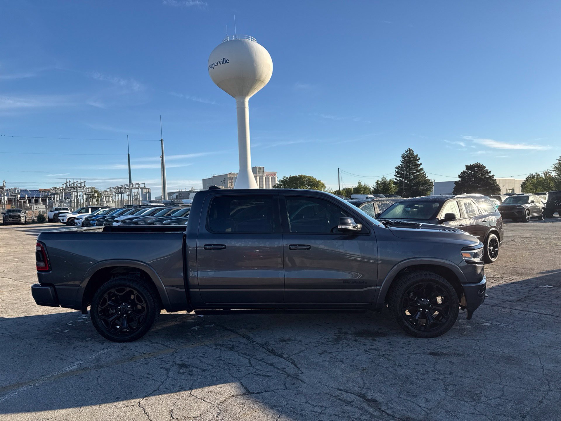 Used 2022 RAM 1500 Limited w/ Night Edition AWD/4WD image 5
