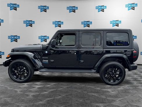 Certified 2022 Jeep Wrangler Unlimited Sahara 4xe w/ Cold Weather Group image 3