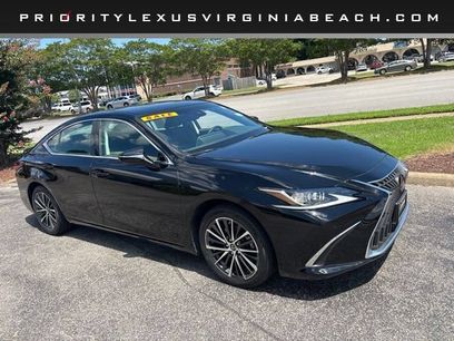 Certified 2023 Lexus ES 350 w/ Premium Package