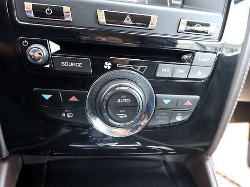 Used 2014 Jaguar XK Coupe RWD image 22