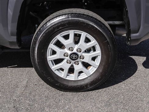 Used 2025 Toyota Tacoma SR5 image 12