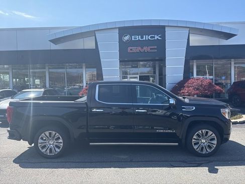 Used 2021 GMC Sierra 1500 Denali w/ Denali Premium Package image 3